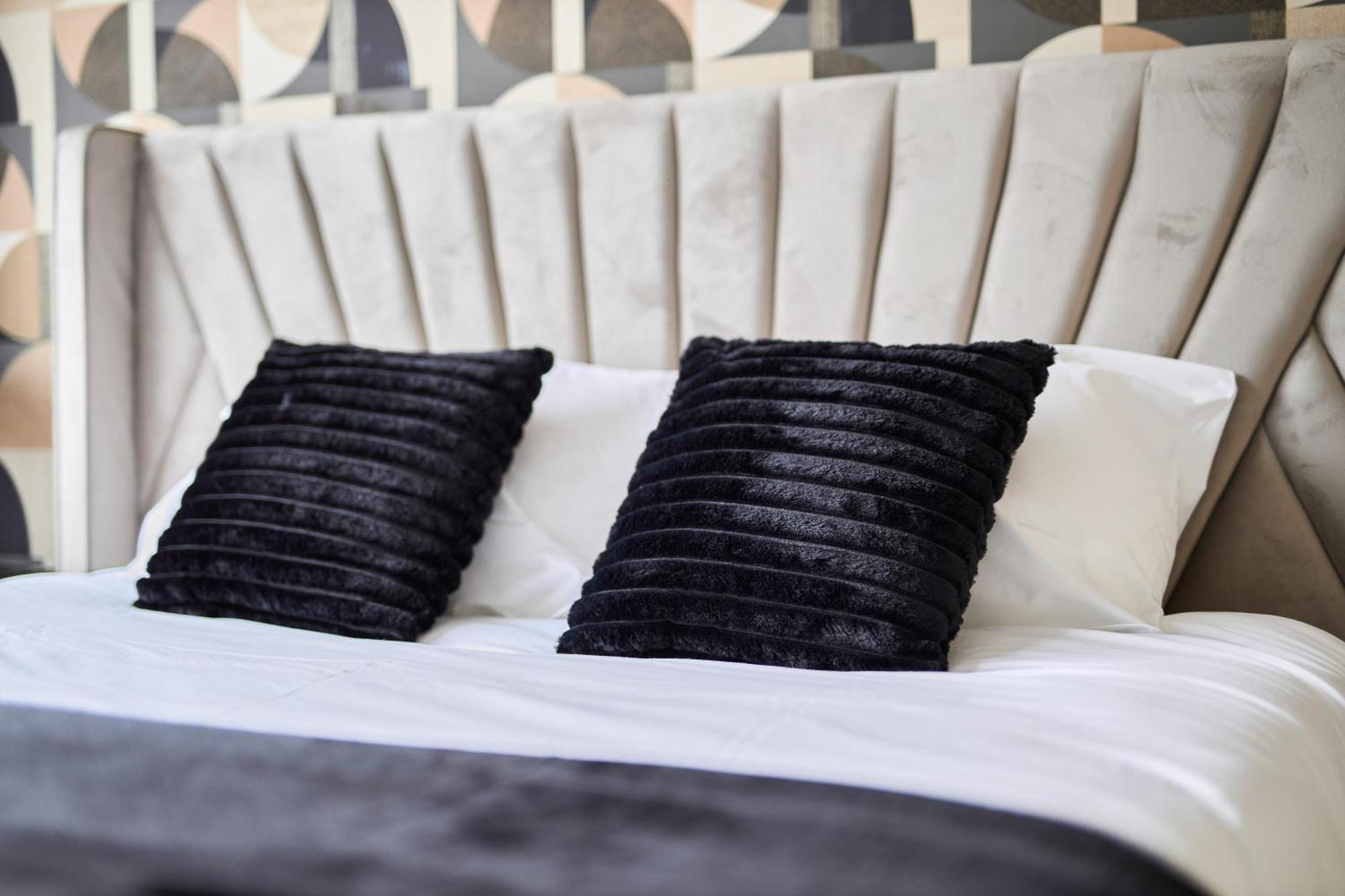Mm Suites Town House Terrasse Reims Luaran gambar