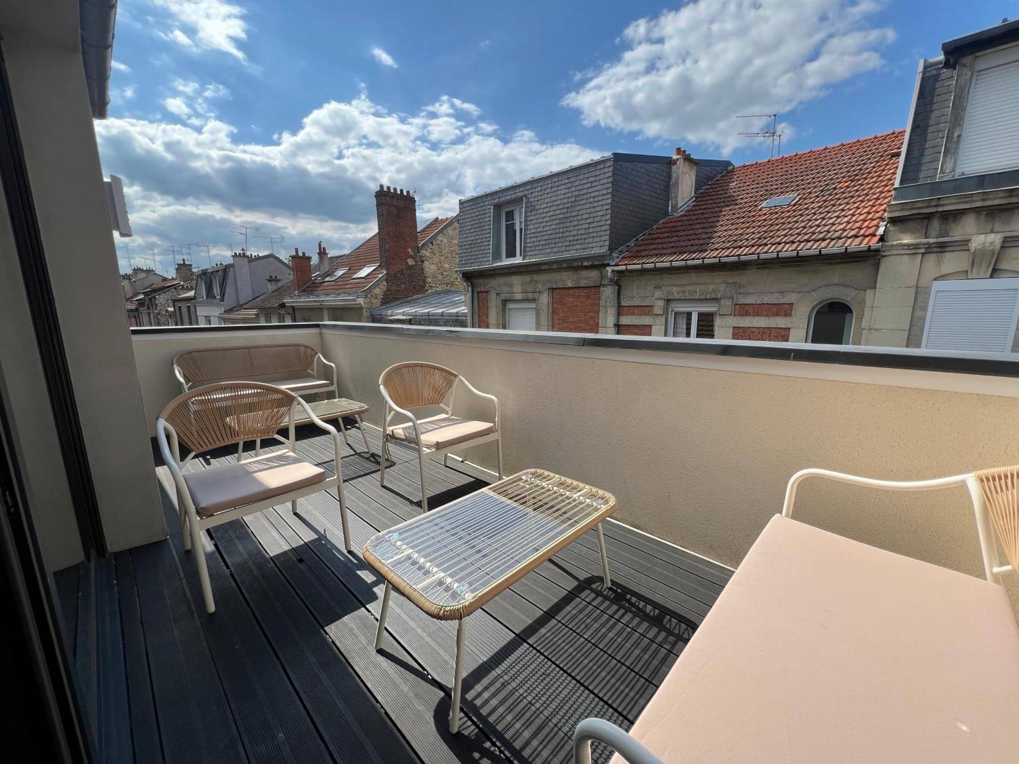 Mm Suites Town House Terrasse Reims Luaran gambar